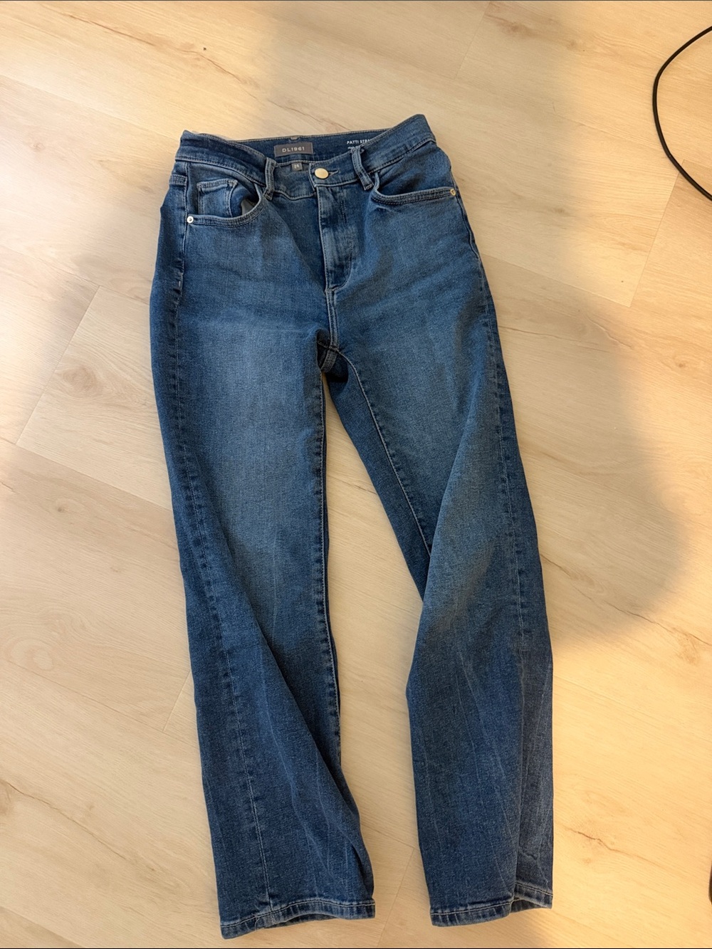 DL1961 Women's Straight Leg Jeans in Dark Blue